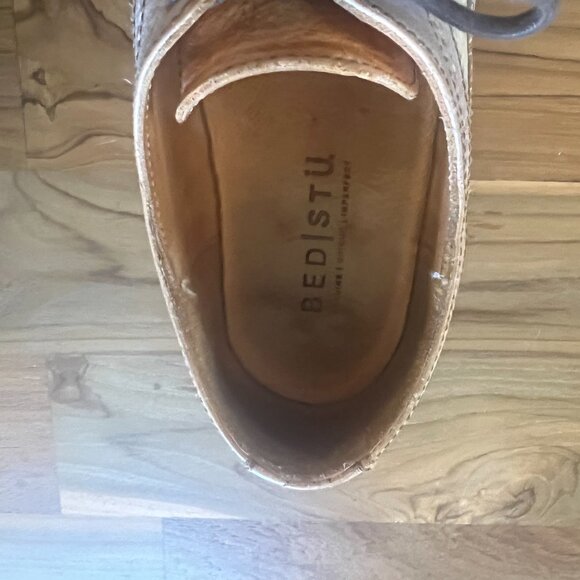 Sundance Vintage Flat Dress Shoes - Picture 3 of 6